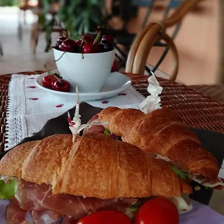 Country house La Rocca Del Garda